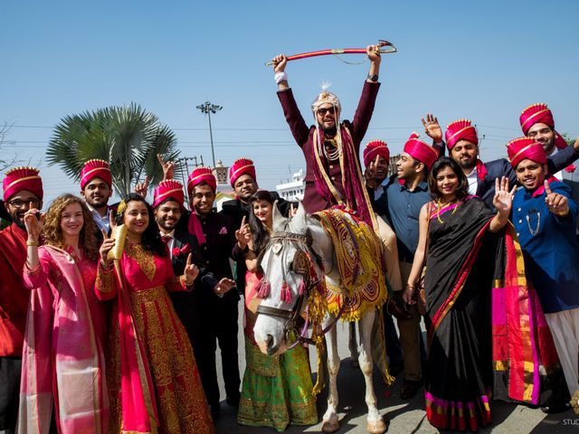 Diksha and Manmeet&apos;s wedding in Karnal, Haryana 61