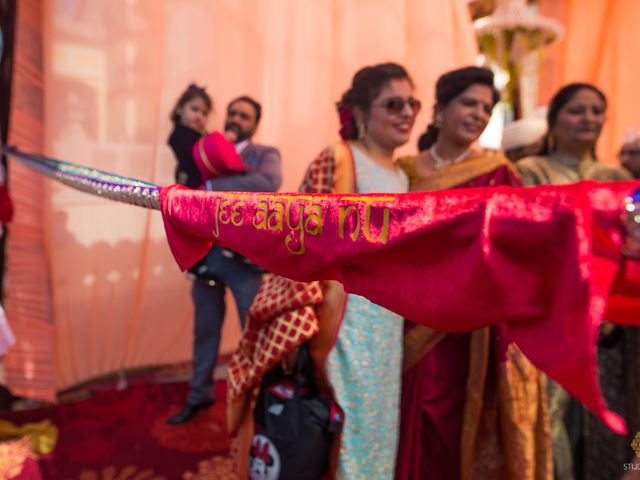 Diksha and Manmeet&apos;s wedding in Karnal, Haryana 63