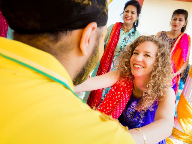 Diksha and Manmeet&apos;s wedding in Karnal, Haryana 21