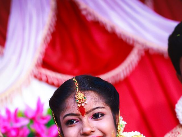 Priyanka and Manuneethi&apos;s wedding in Thanjavur, Tamil Nadu 8