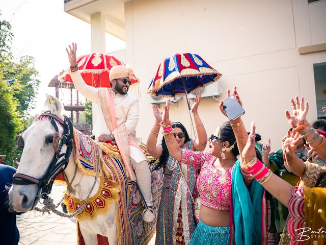 Tripti and Vaibhav&apos;s wedding in Nainital, Uttarakhand 204