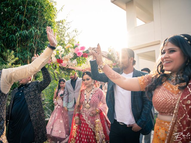 Tripti and Vaibhav&apos;s wedding in Nainital, Uttarakhand 325