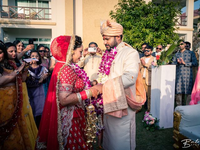 Tripti and Vaibhav&apos;s wedding in Nainital, Uttarakhand 355