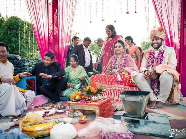 Tripti and Vaibhav&apos;s wedding in Nainital, Uttarakhand 424