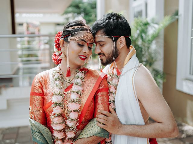 Aditya sharadhha and dreamframes&apos;s wedding in Dharwad, Karnataka 20