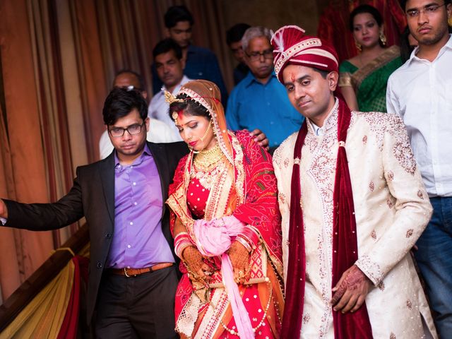 Khushboo and Praveen&apos;s wedding in Ghaziabad, Delhi NCR 32