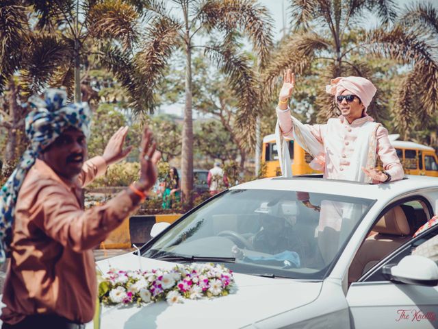 Aishwarya and Tejas&apos;s wedding in Mumbai, Maharashtra 61