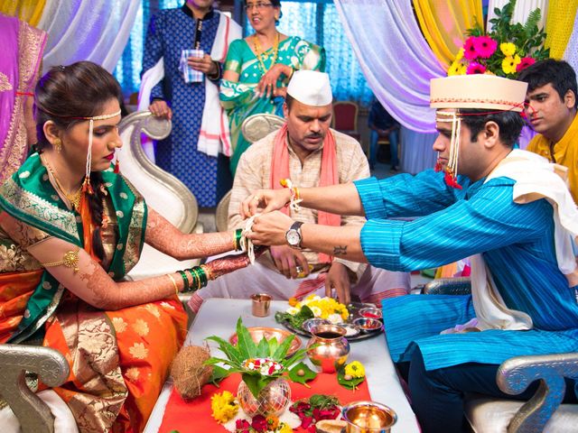 Rucha and Rahul&apos;s wedding in Mumbai, Maharashtra 37