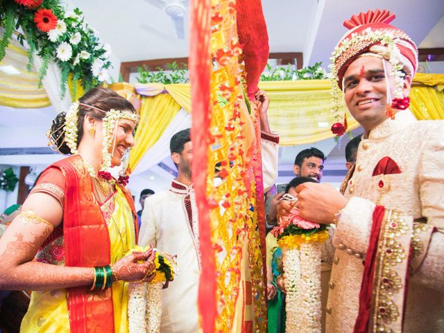Rucha and Rahul&apos;s wedding in Mumbai, Maharashtra 47