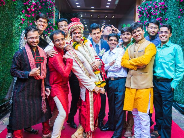 Rucha and Rahul&apos;s wedding in Mumbai, Maharashtra 54