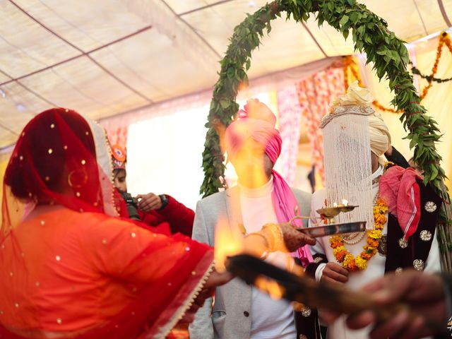 Ankush and Sangeeta&apos;s wedding in Kullu, Himachal Pradesh 32