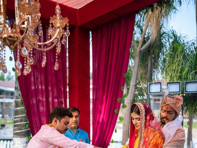 Pragya and Rohit&apos;s wedding in Faridabad, Delhi NCR 57