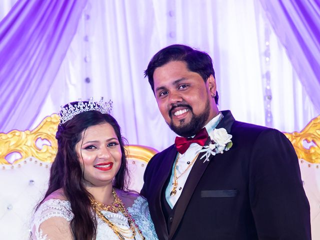 Khushboo and Dempster&apos;s wedding in Mumbai, Maharashtra 24