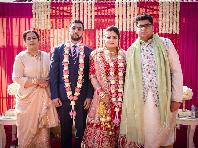 Vanita and Sukhvinder&apos;s wedding in West Delhi, Delhi NCR 23