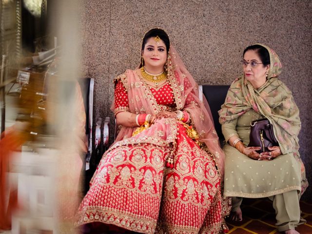 Vanita and Sukhvinder&apos;s wedding in West Delhi, Delhi NCR 64
