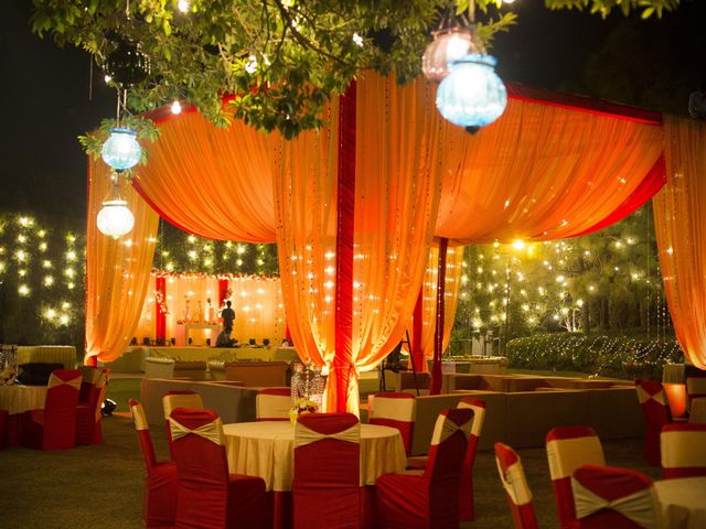 Priya and Vishal&apos;s wedding in Gurgaon, Delhi NCR 23