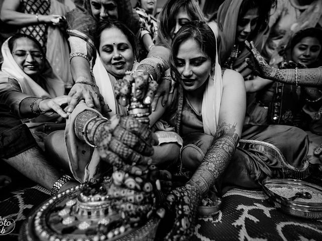 Khushboo and Vipin &apos;s wedding in Mumbai, Maharashtra 9