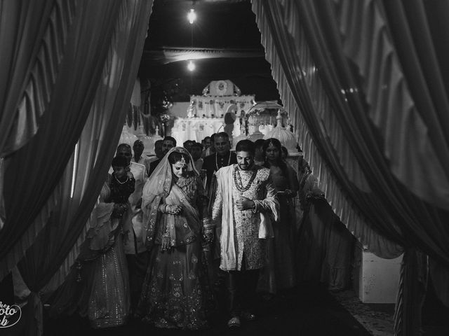 Khushboo and Vipin &apos;s wedding in Mumbai, Maharashtra 19