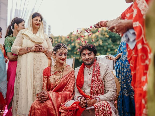 Prerna and Vivek&apos;s wedding in Zirakpur, Chandigarh 31