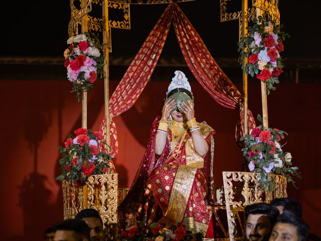 Sulagna and Aakashdeep&apos;s wedding in Kolkata, West Bengal 16