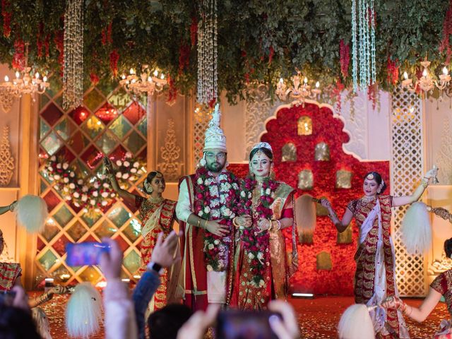 Sulagna and Aakashdeep&apos;s wedding in Kolkata, West Bengal 32