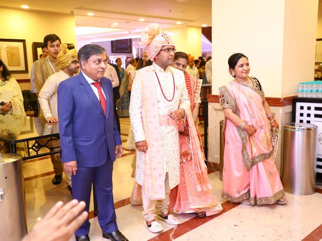 VINAY and VIDISHA&apos;s wedding in Mumbai, Maharashtra 10