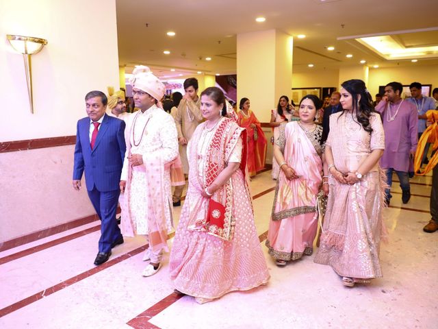 VINAY and VIDISHA&apos;s wedding in Mumbai, Maharashtra 11
