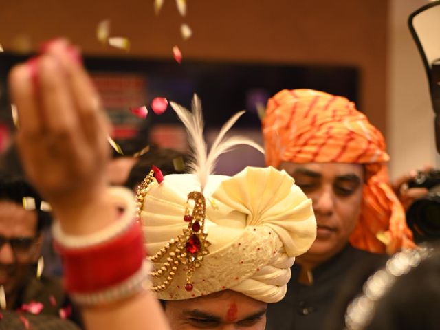 Kanika and Vikas&apos;s wedding in North Delhi, Delhi NCR 17