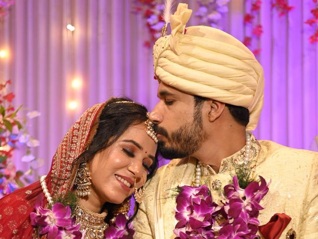 Kanika and Vikas&apos;s wedding in North Delhi, Delhi NCR 27