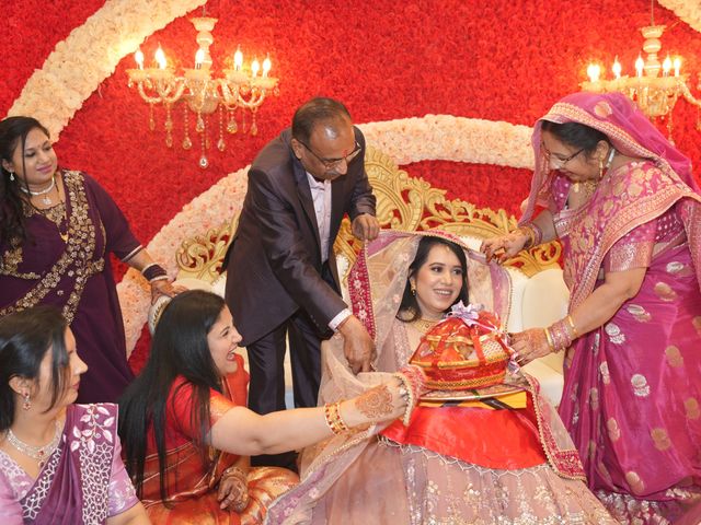 Kanika and Vikas&apos;s wedding in North Delhi, Delhi NCR 45