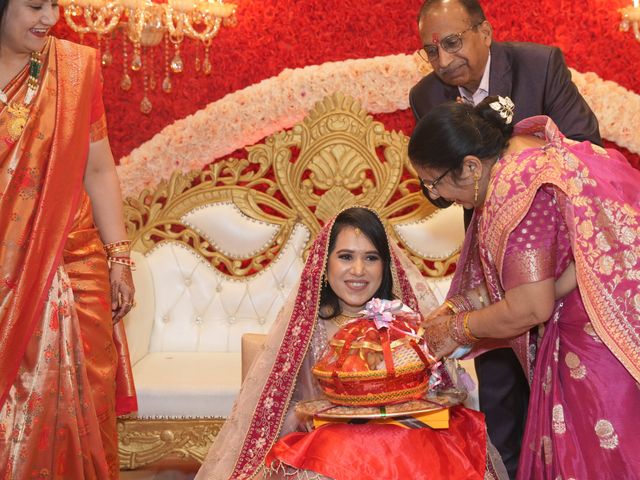 Kanika and Vikas&apos;s wedding in North Delhi, Delhi NCR 46
