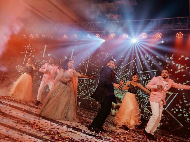 Shubham and Aayushi&apos;s wedding in Mumbai, Maharashtra 77