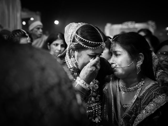 Vishakha and Aman&apos;s wedding in Varanasi, Uttar Pradesh 13