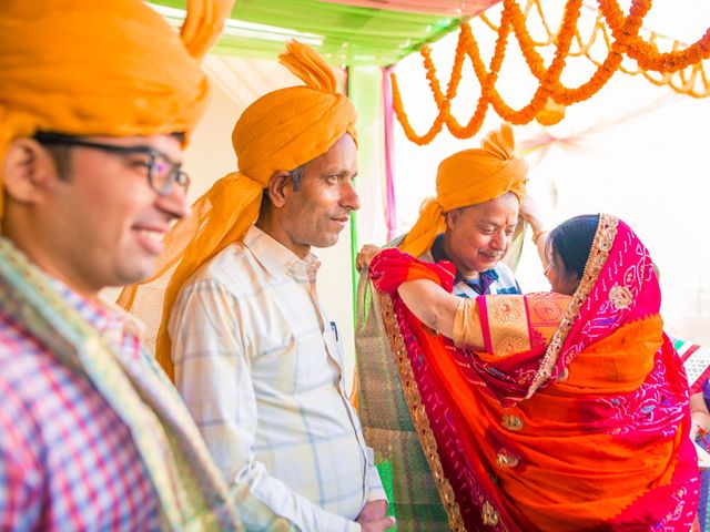 Vishakha and Aman&apos;s wedding in Varanasi, Uttar Pradesh 32