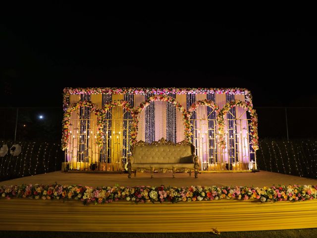 Shubhankar and Devika's wedding in Greater Noida, Delhi NCR 30