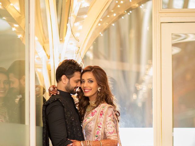 Priya and Rohan's wedding in Mumbai, Maharashtra 14