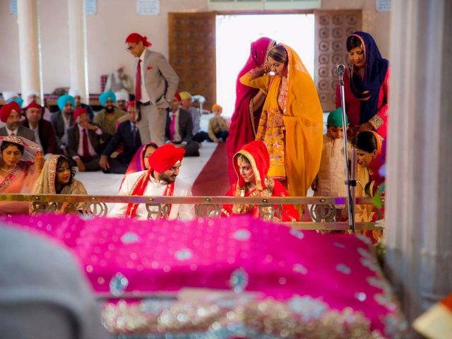 Aman and Himnit's wedding in Chandigarh City, Chandigarh 4