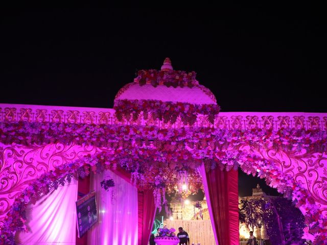 Isha and Kapil&apos;s wedding in Faridabad, Delhi NCR 30