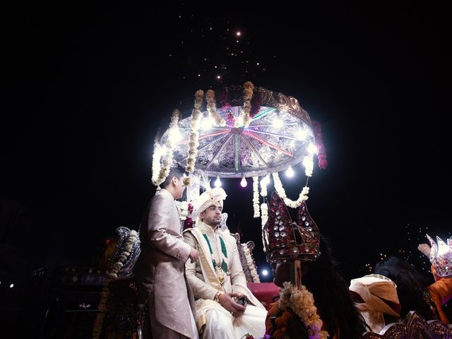 Ronik and Shivali's wedding in Jhansi, Uttar Pradesh 40