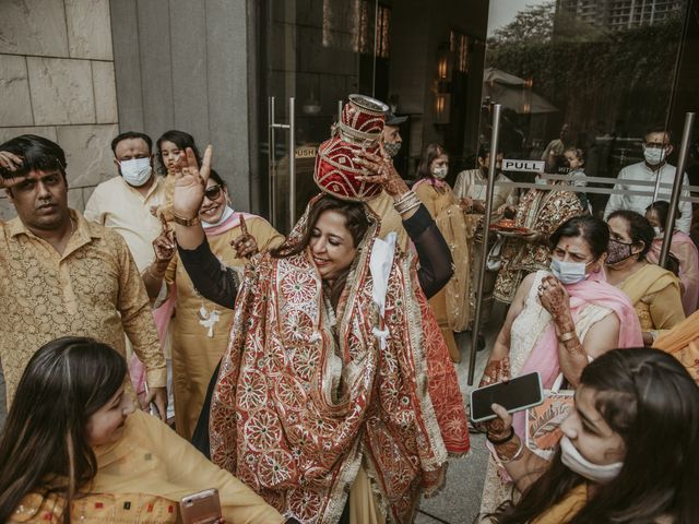 Rudrakash and Deepali&apos;s wedding in Gurgaon, Delhi NCR 33