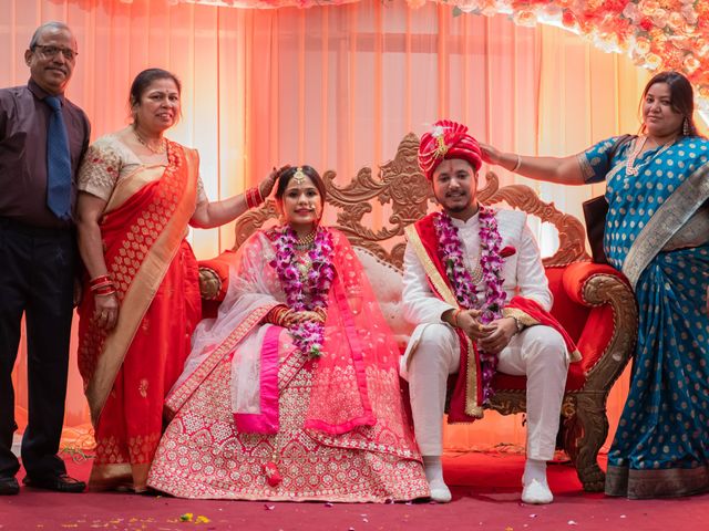Radhika and Devesh&apos;s wedding in Purulia, West Bengal 44