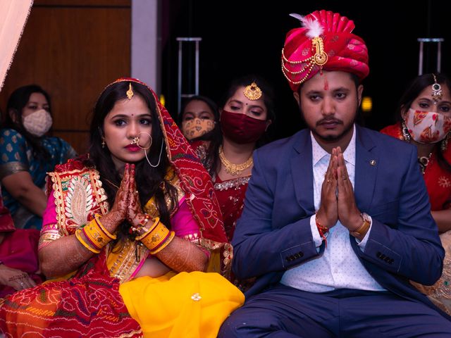 Radhika and Devesh&apos;s wedding in Purulia, West Bengal 53