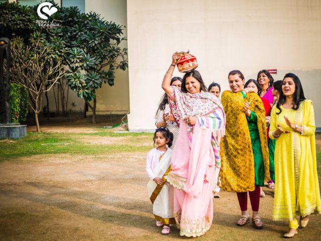 Neha and Rishabh&apos;s wedding in Pune, Maharashtra 16