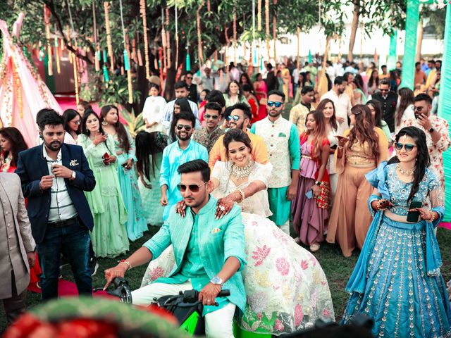 Kayshik and Hinal&apos;s wedding in Daman, Daman and Diu 17