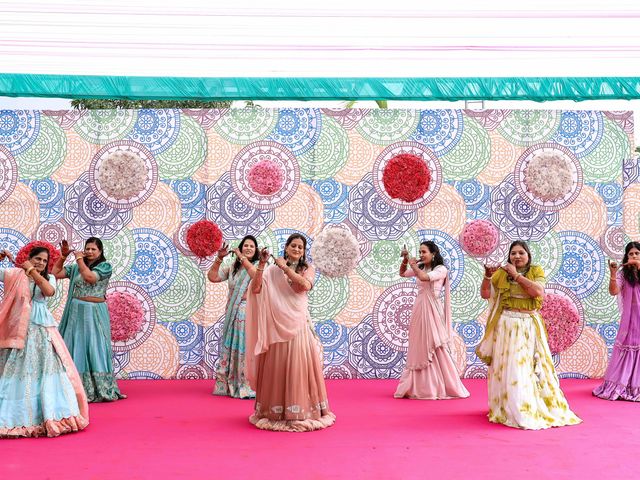 Kayshik and Hinal&apos;s wedding in Daman, Daman and Diu 32