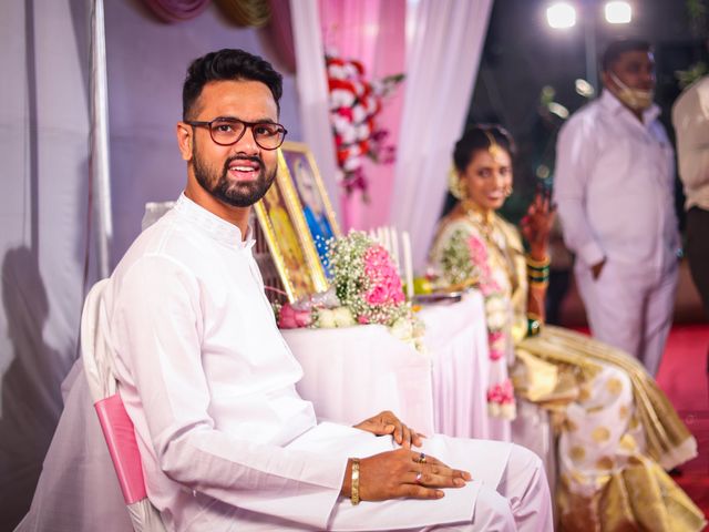 Shraddha and Nilesh&apos;s wedding in Mumbai, Maharashtra 28