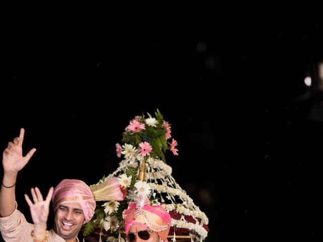 Jyoti and Sunny&apos;s wedding in Gurgaon, Delhi NCR 18