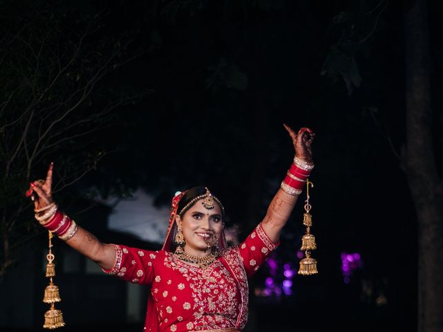 Vandana and Saurabh&apos;s wedding in Lucknow, Uttar Pradesh 18