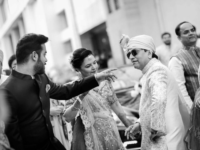 Parthvi and Shreyas&apos;s wedding in Mumbai, Maharashtra 46