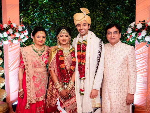 Parthvi and Shreyas&apos;s wedding in Mumbai, Maharashtra 156